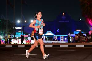 BIB: 289
                            <button type="button" onclick="openModal(15057839)" class="btn btn-primary btn-sm float-right btn-popup" data-toggle="modal" data-target=".modal-high-quality">
                        <i class="fas fa-shopping-cart"></i> Add to Cart
                    </button>
                                            <button type="button" onclick="isThisMe(15057839, true)" class="btn btn-success btn-sm float-right btn-popup btn-isme hidden" data-toggle="tooltip" data-placement="bottom" title="นี่คือรูปของคุณใช่ไหม คลิกที่นี่เพื่อเอาเข้าอัลบั้ม">
                        <i class="fas fa-plus"></i> Add to album
                    </button>
                    <button type="button" onclick="isThisMe(15057839, false)" class="btn btn-warning btn-sm float-right btn-popup btn-isnotme hidden">
                        <i class="fas fa-ban"></i> Remove from album
                    </button>